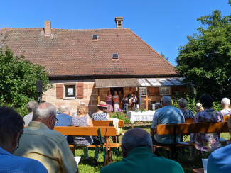 Impression vom OpenAir-Gottesdienst im Mesnersgarten